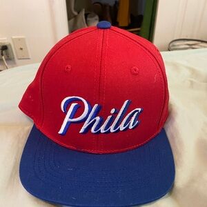 Philles hat💙❤️
